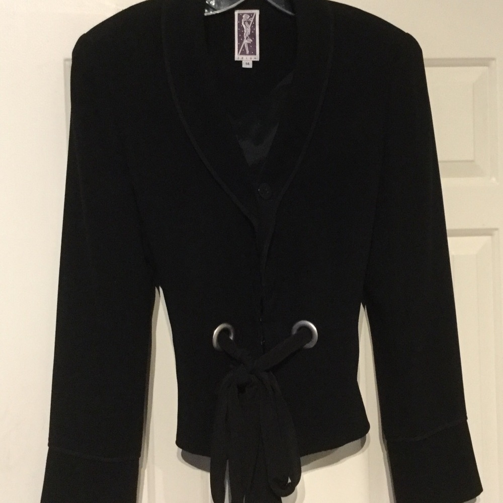 Zelda Suit Blazer in Black